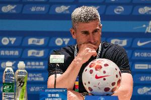 蒙哥马利：最终结果让人失望，球员年龄结构的短板确实会影响体能配图